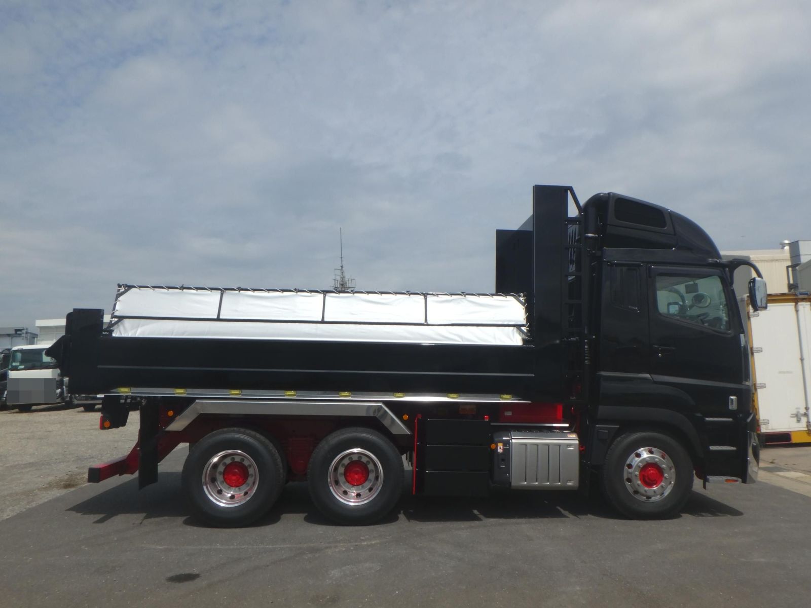 37711-7